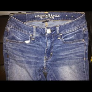 💛 American Eagle Skinny Jeans